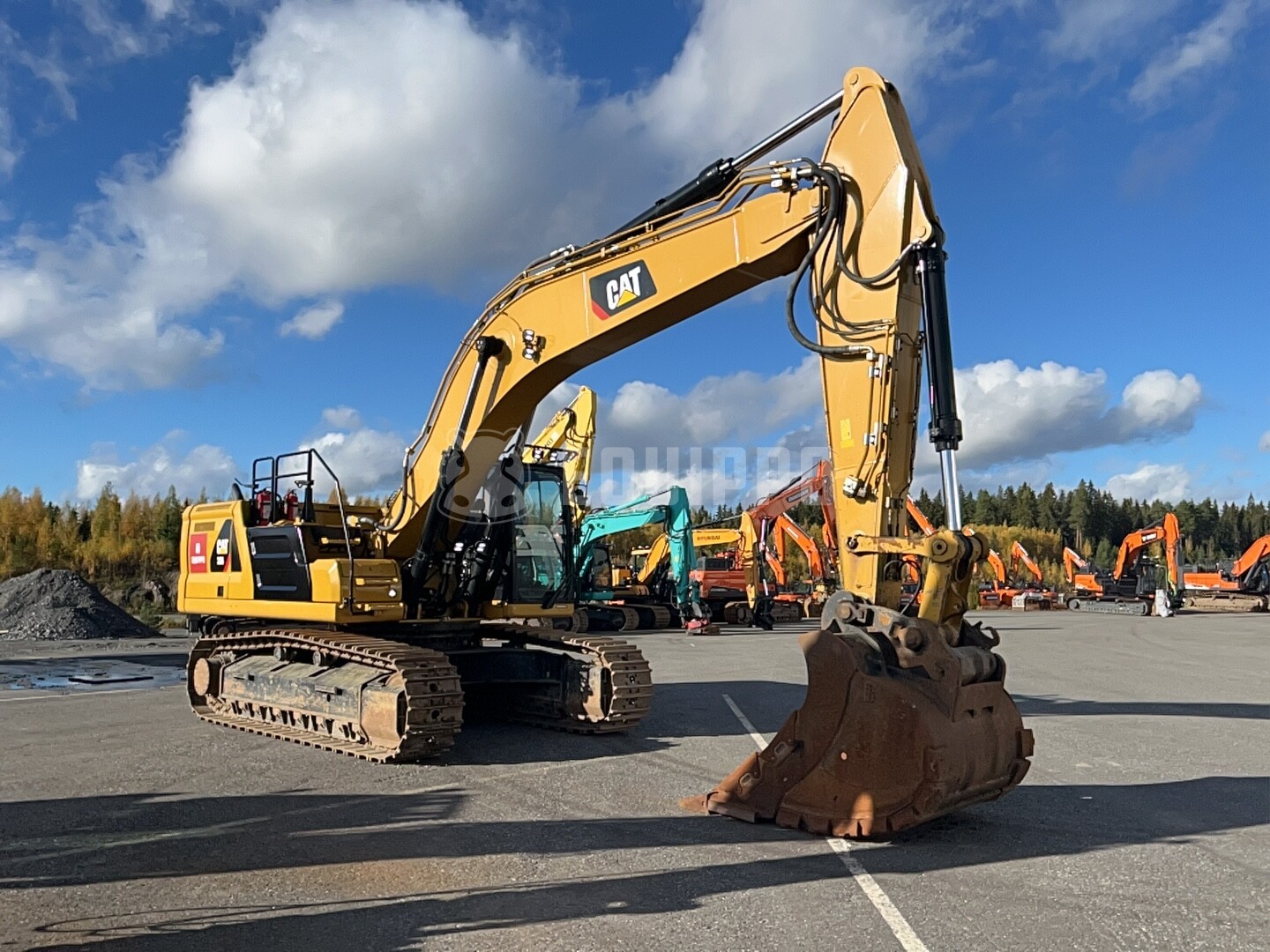 Caterpillar 336 - - Used Tracked Excavator