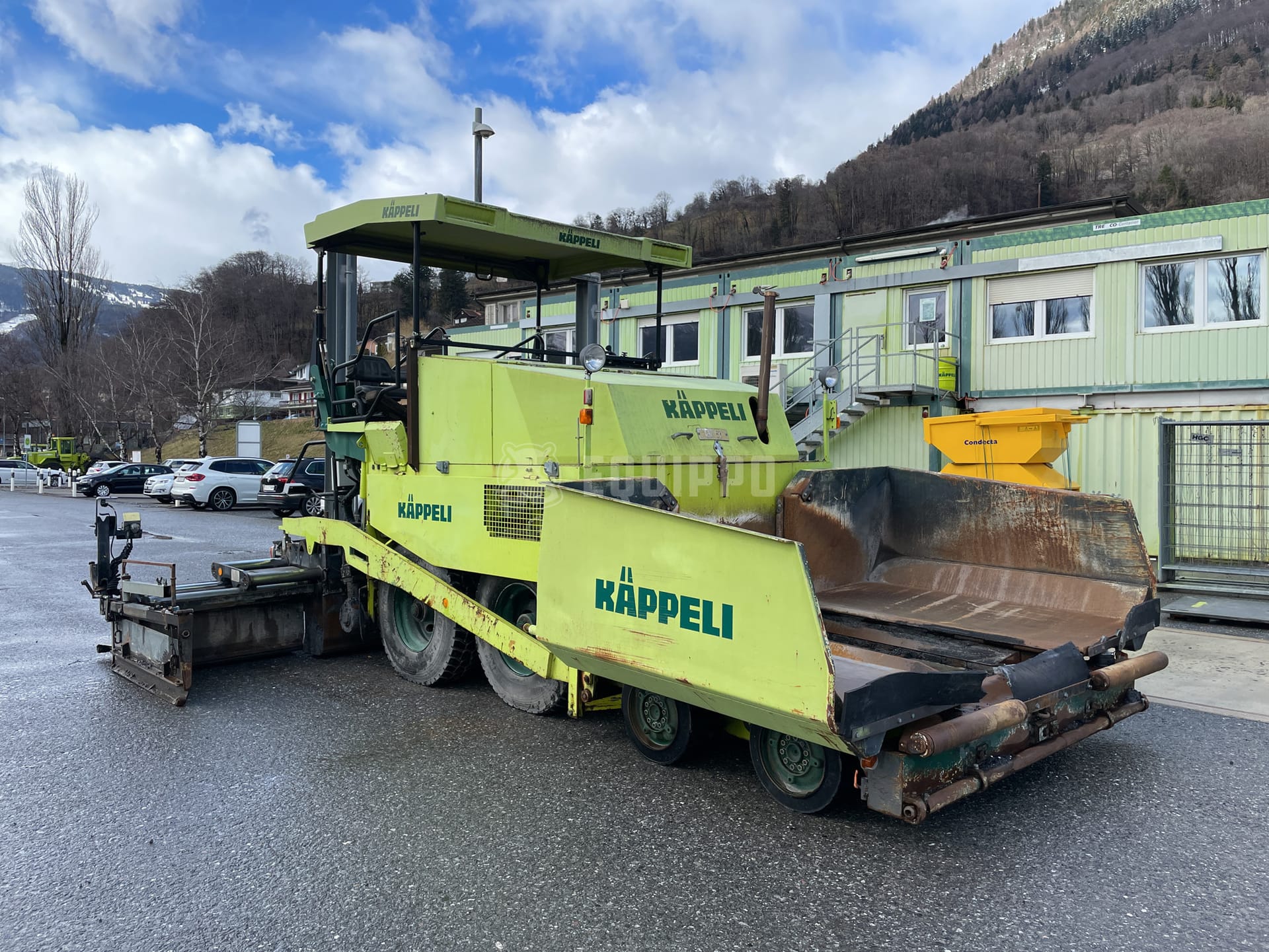 Dynapac F161-8W  - - Used Asphalt Paver