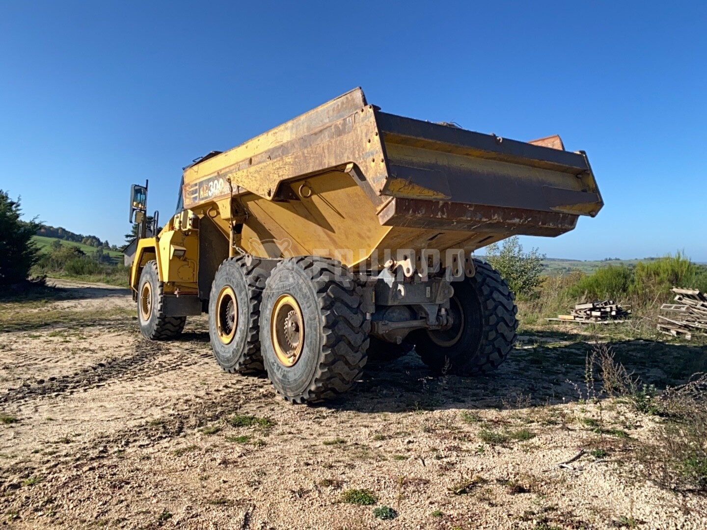 Komatsu HM300-2 - - Used Articulated Dump Truck