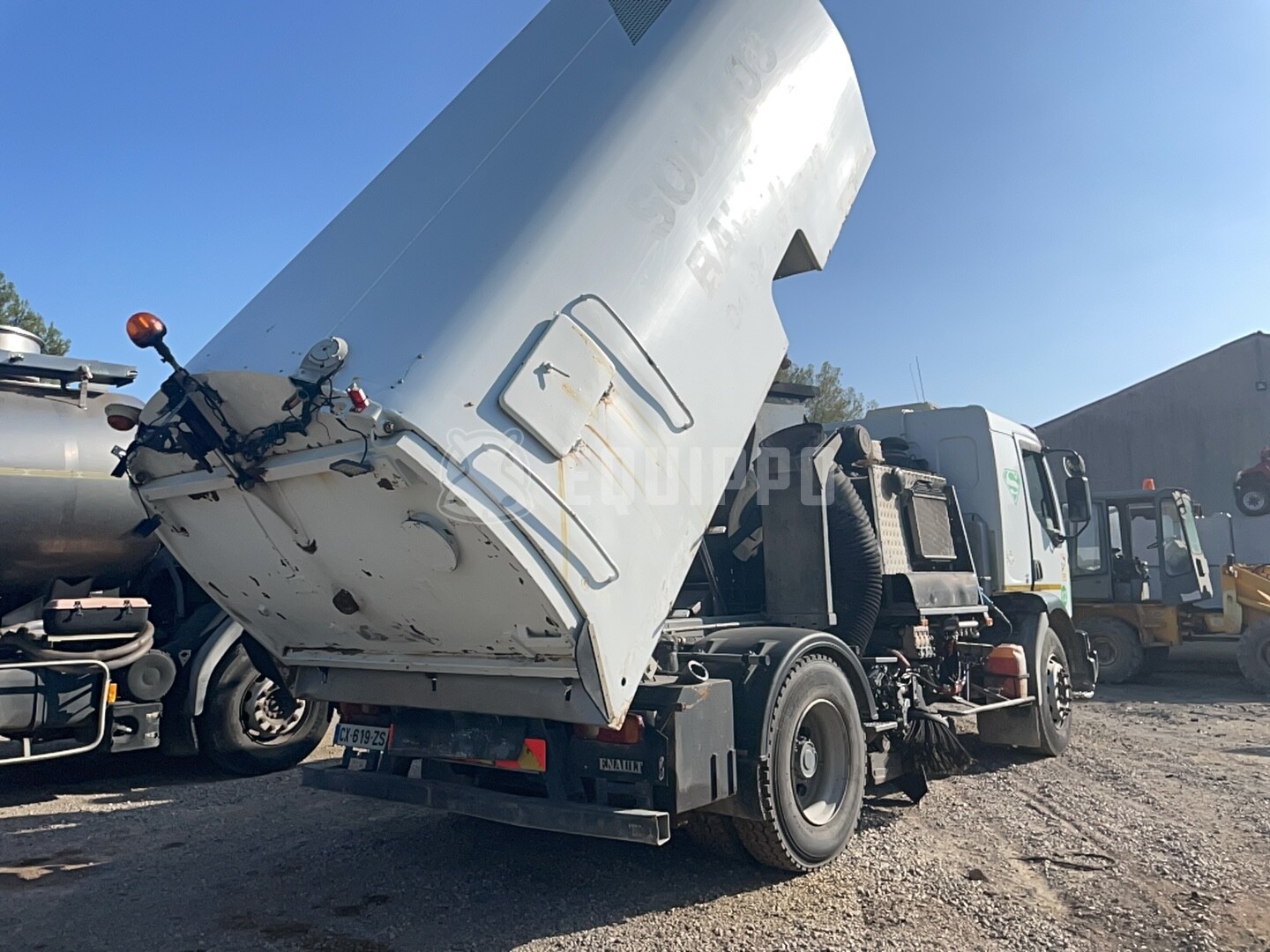 Renault Midlum 15500  - - Used Sweeper