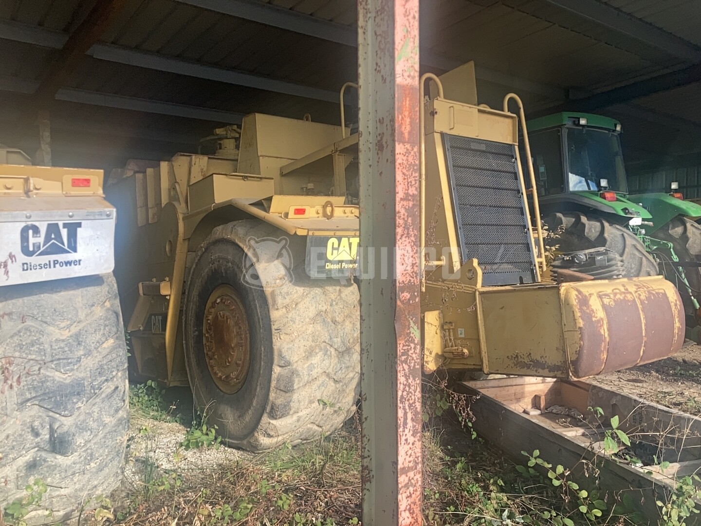 Caterpillar 627 F - - Mototraillas Usada
