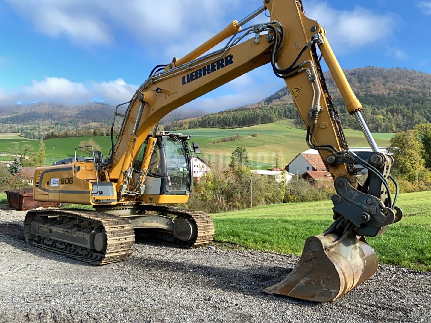 Liebherr R906 LC Litronic  - - Used Tracked Excavator