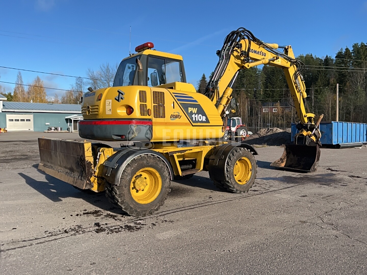 Komatsu PW110R with Rototilt quick coupler and bucket - - Used Wheeled Excavator
