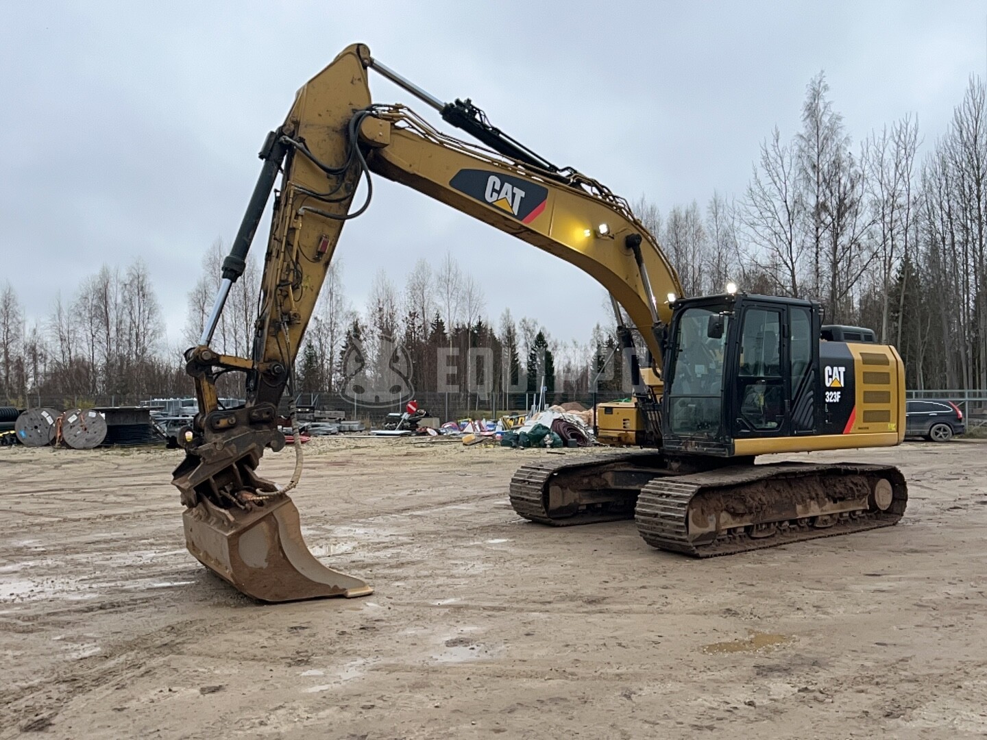 Caterpillar 323F L - - Used Tracked Excavator