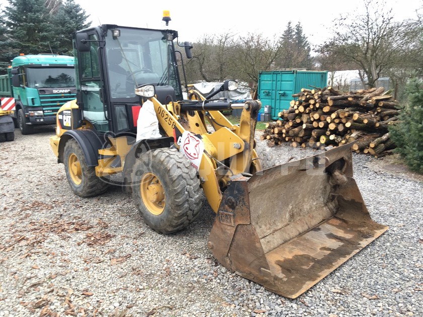Caterpillar 907 H2 - - Used Wheel Loader