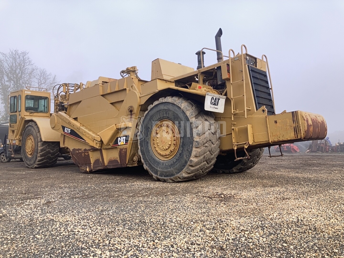 Caterpillar 627F "Auger - Double Engin System" - - Used Scraper