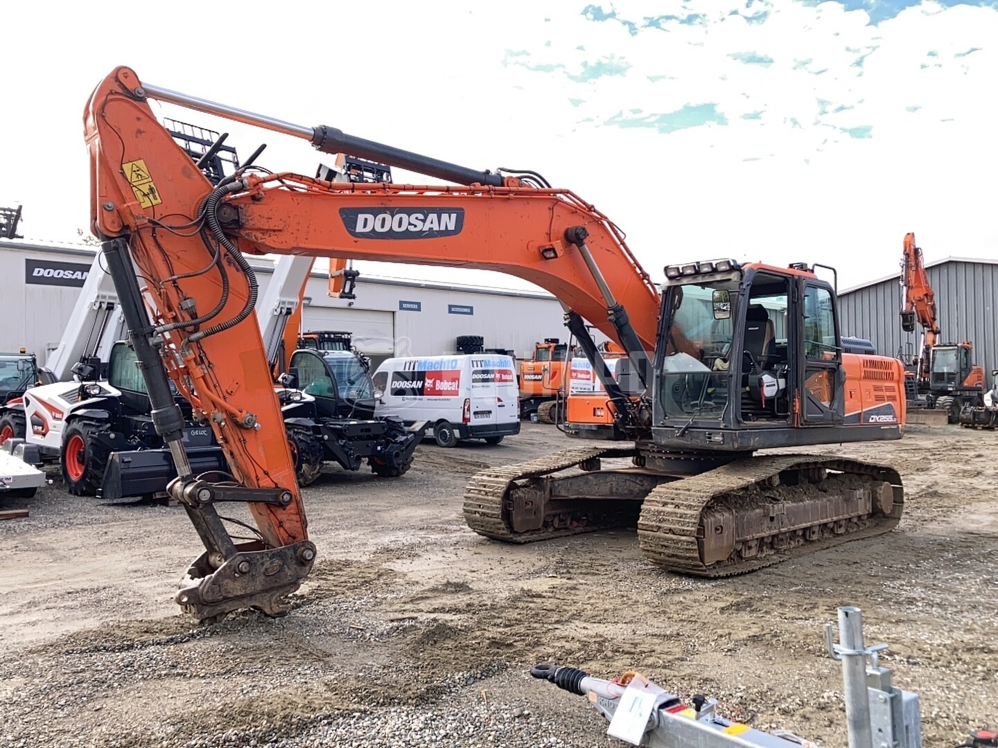 Doosan Dx 255 Lc - - Excavadora de cadenas Usada