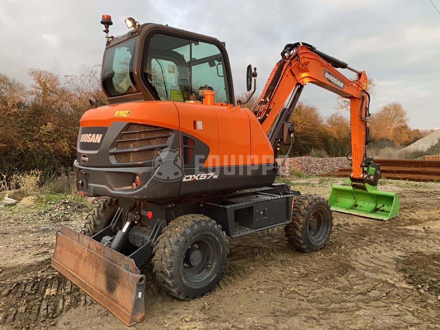 Doosan DX57W-5 - - Used Wheeled Excavator