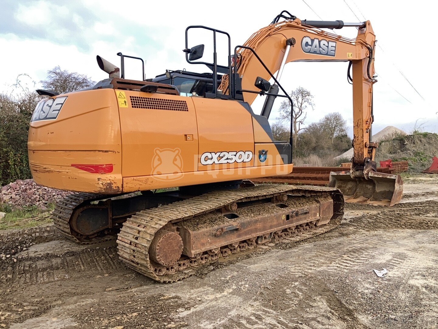 Case CX250D - - Used Tracked Excavator