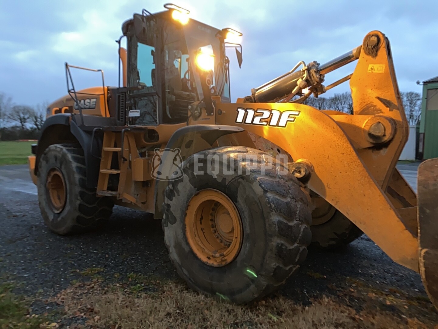 Case 1121 F - - Used Wheel Loader