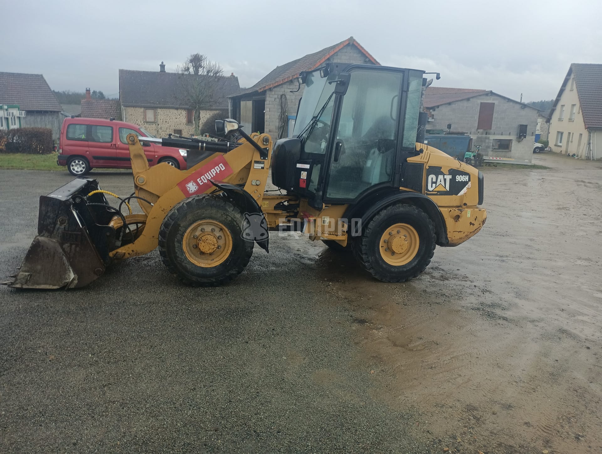 Caterpillar 906H - - Used Wheel Loader