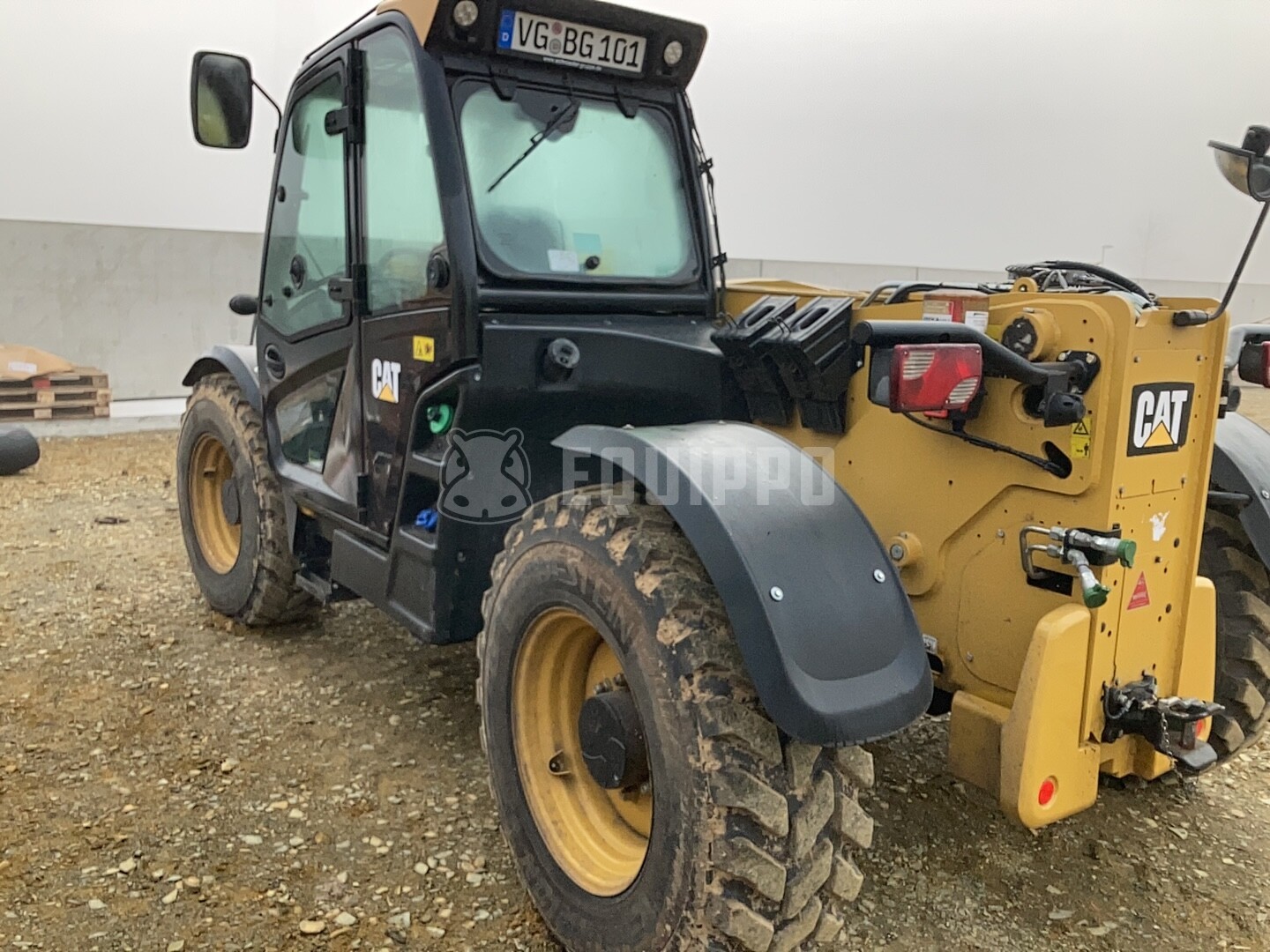 Caterpillar TH408D - - Used Telescopic Forklift