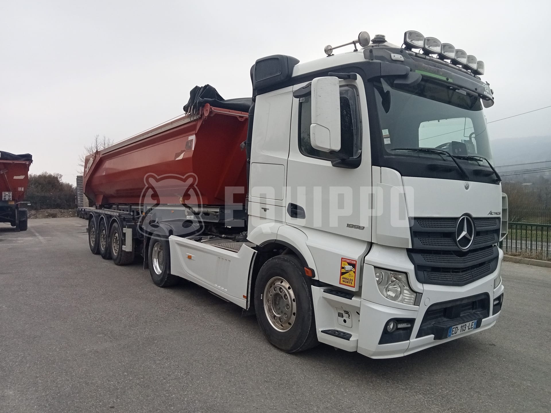 Mercedes-Benz Actros 1858 LS 4x2 Tractor unit with trailer - - Used Tipper Truck