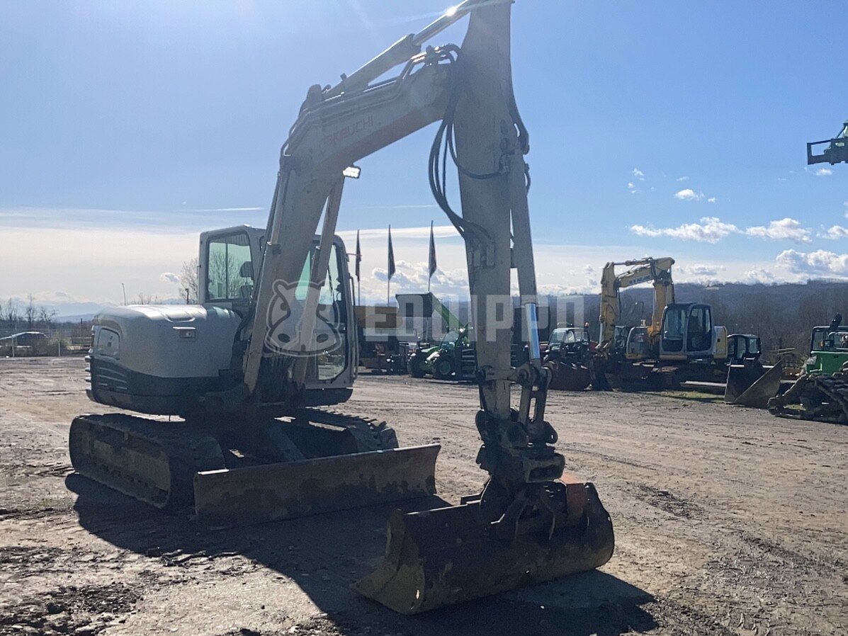 Takeuchi TB 285 - - Used Tracked Excavator