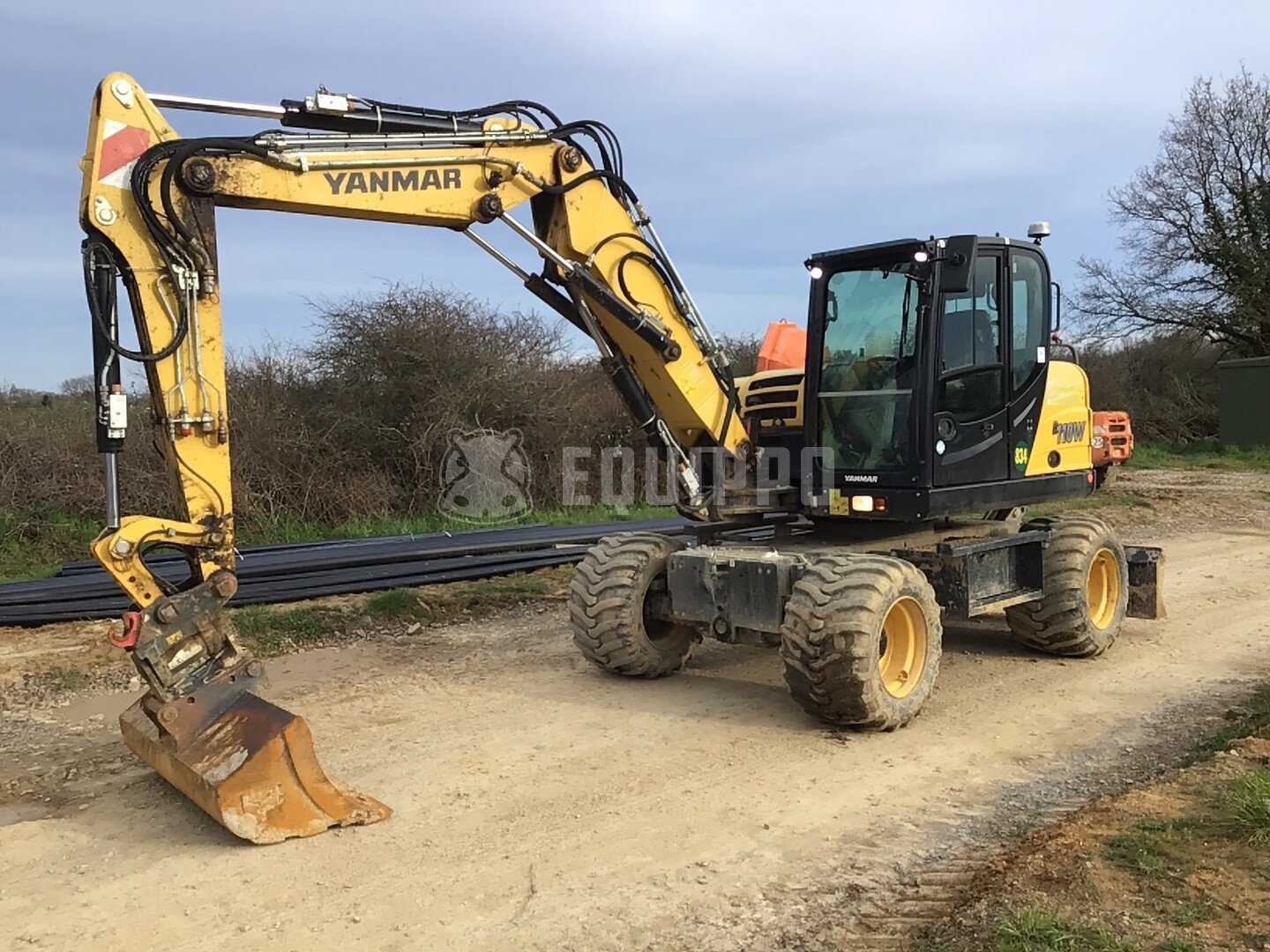 Yanmar B110W (under constructor's guarantee) - - Used Wheeled Excavator