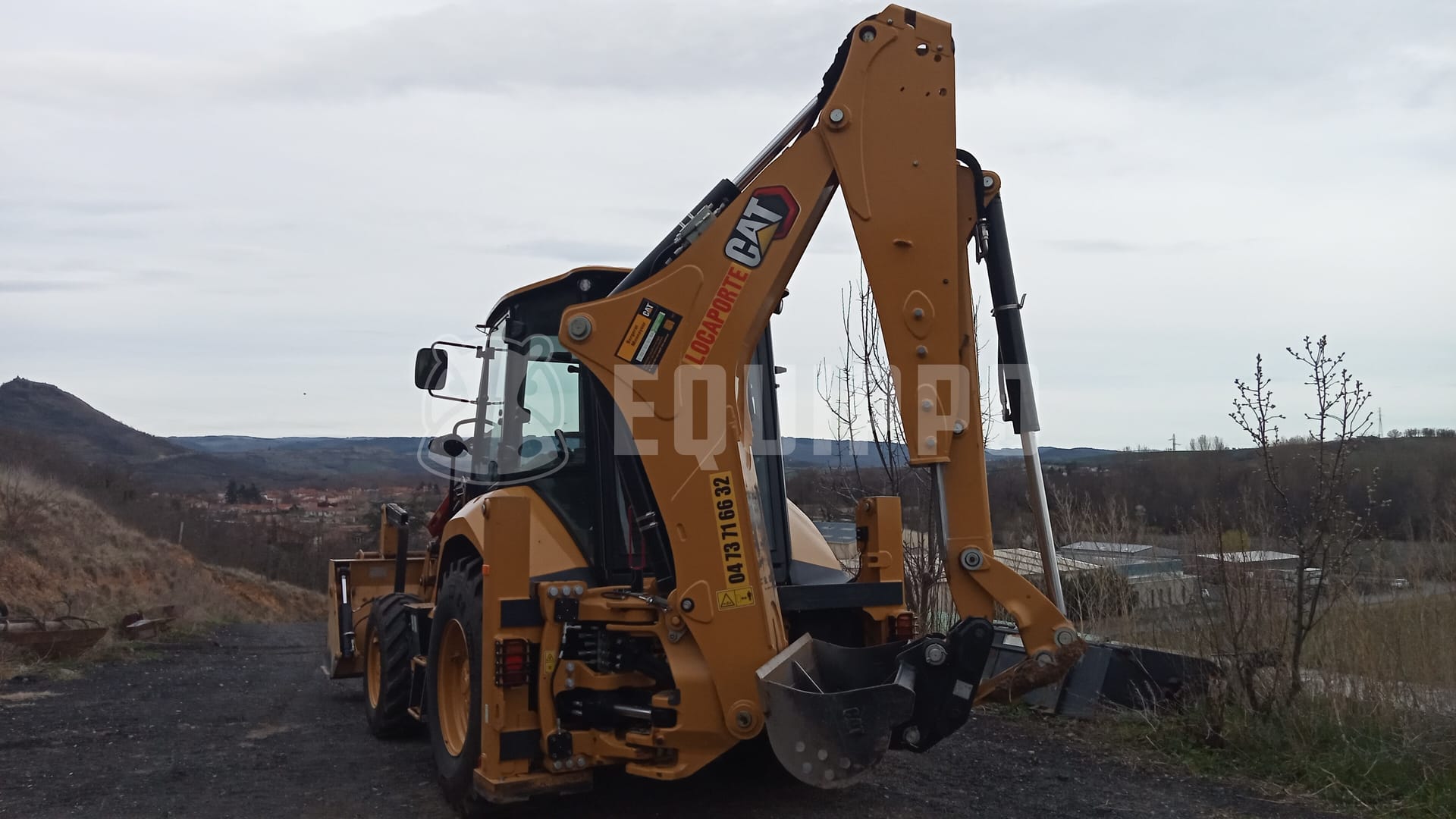 Caterpillar 432F2 - - Used Backhoe Loader
