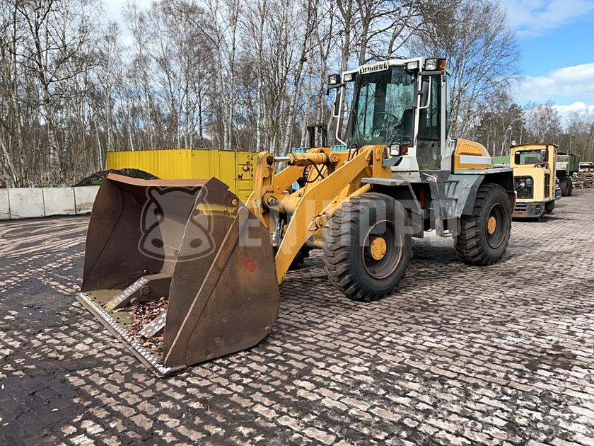 1998 ليبهير L522-44293865