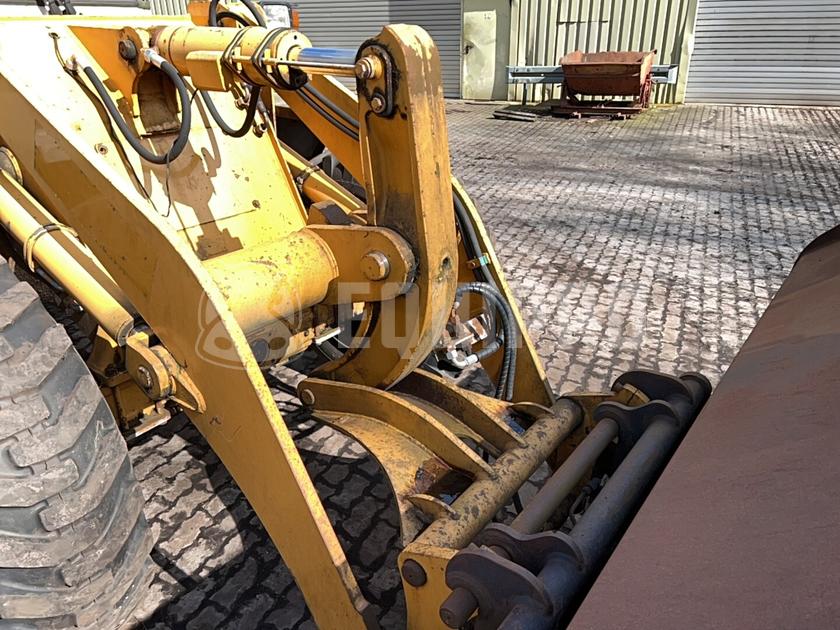 1998 ليبهير L522-44294309