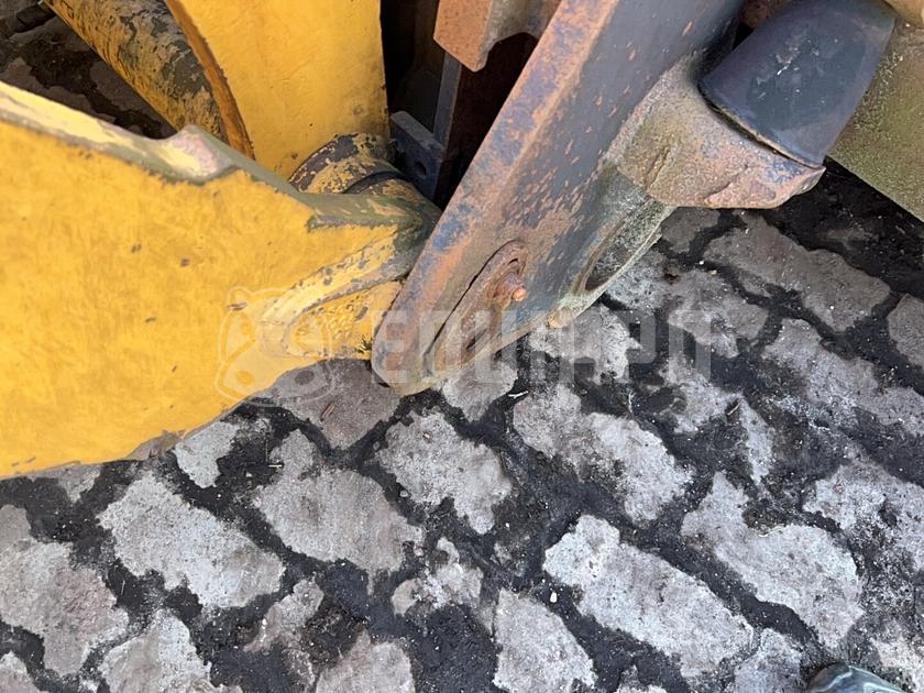 1998 ليبهير L522-44294342