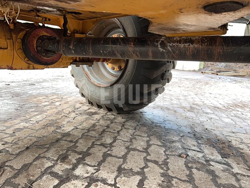 1998 ليبهير L522-44334835