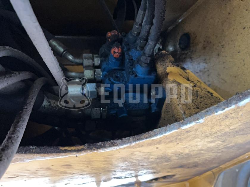 1998 ليبهير L522-44294212