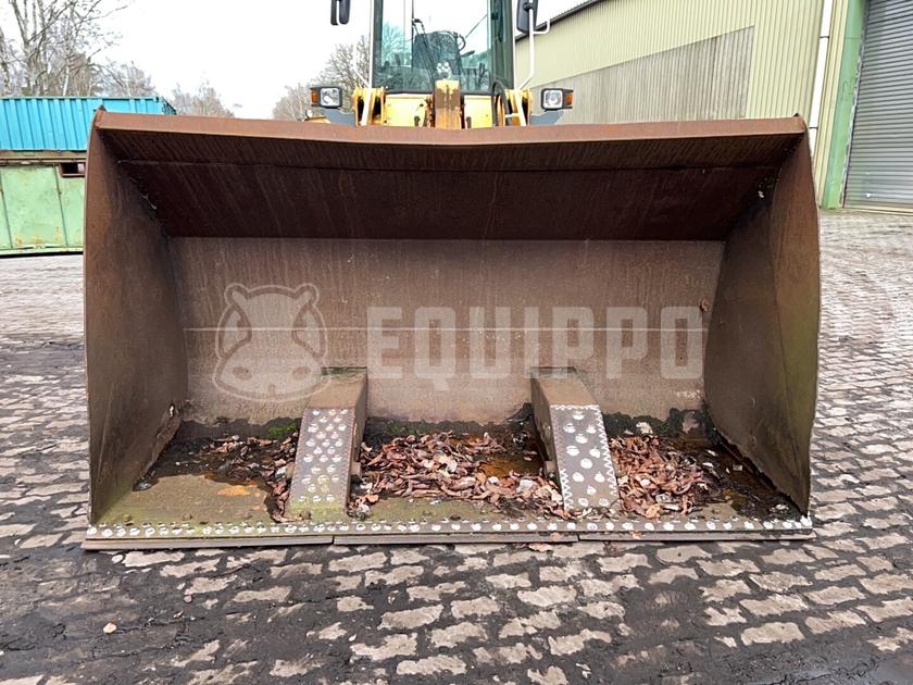 1998 ليبهير L522-44294446