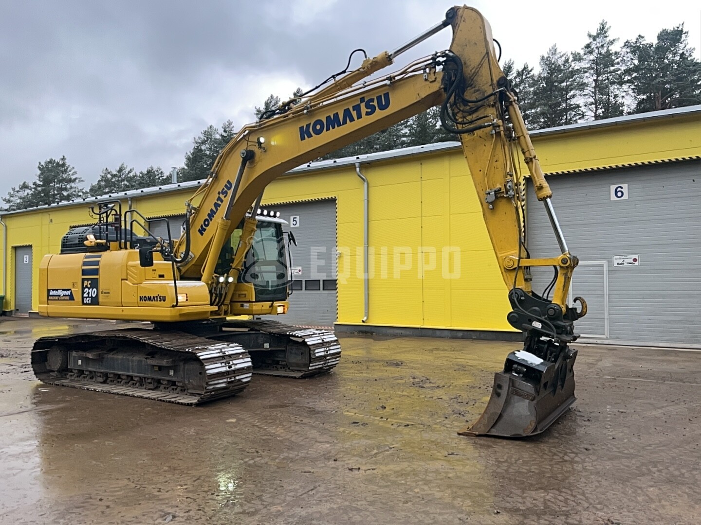 Komatsu PC210LCi-11E0 with full Topcon 3D system - - Used Tracked Excavator