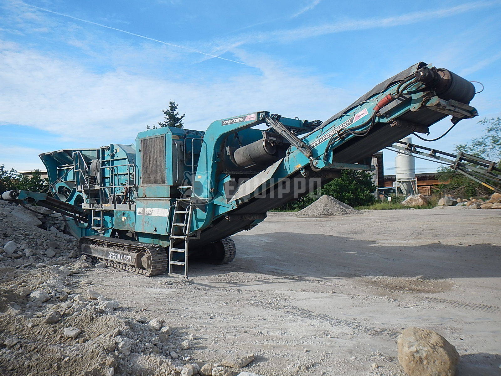 Powerscreen XH320  - - Used Crusher