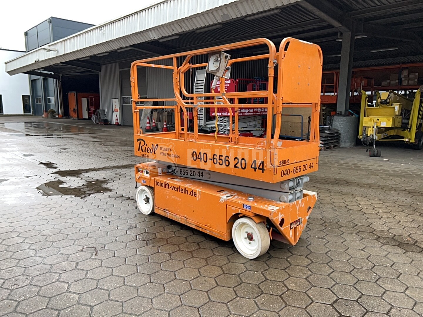 MEC 2033ES - - Used Scissor Lift