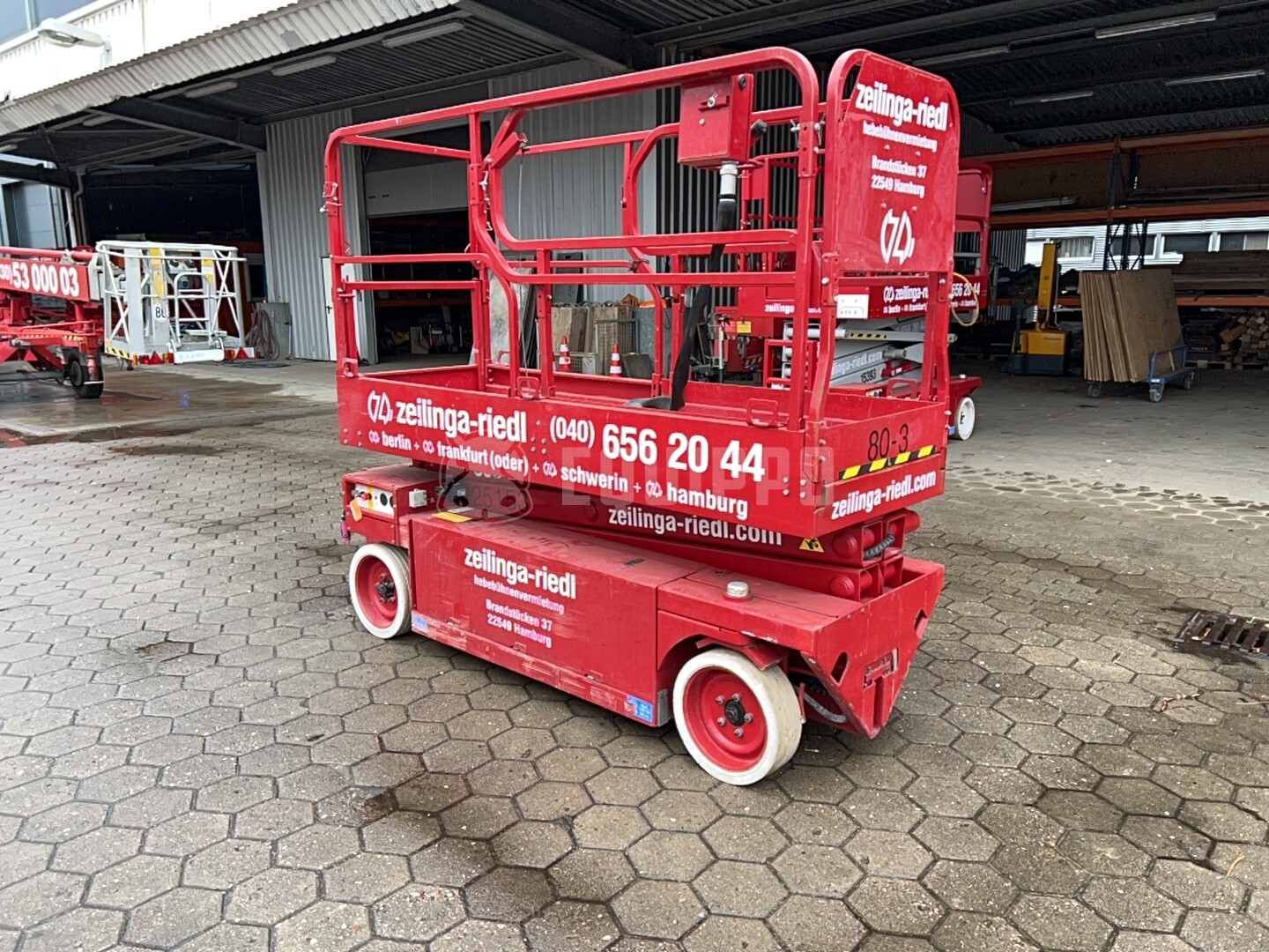 MEC 2033ES  - - Used Scissor Lift