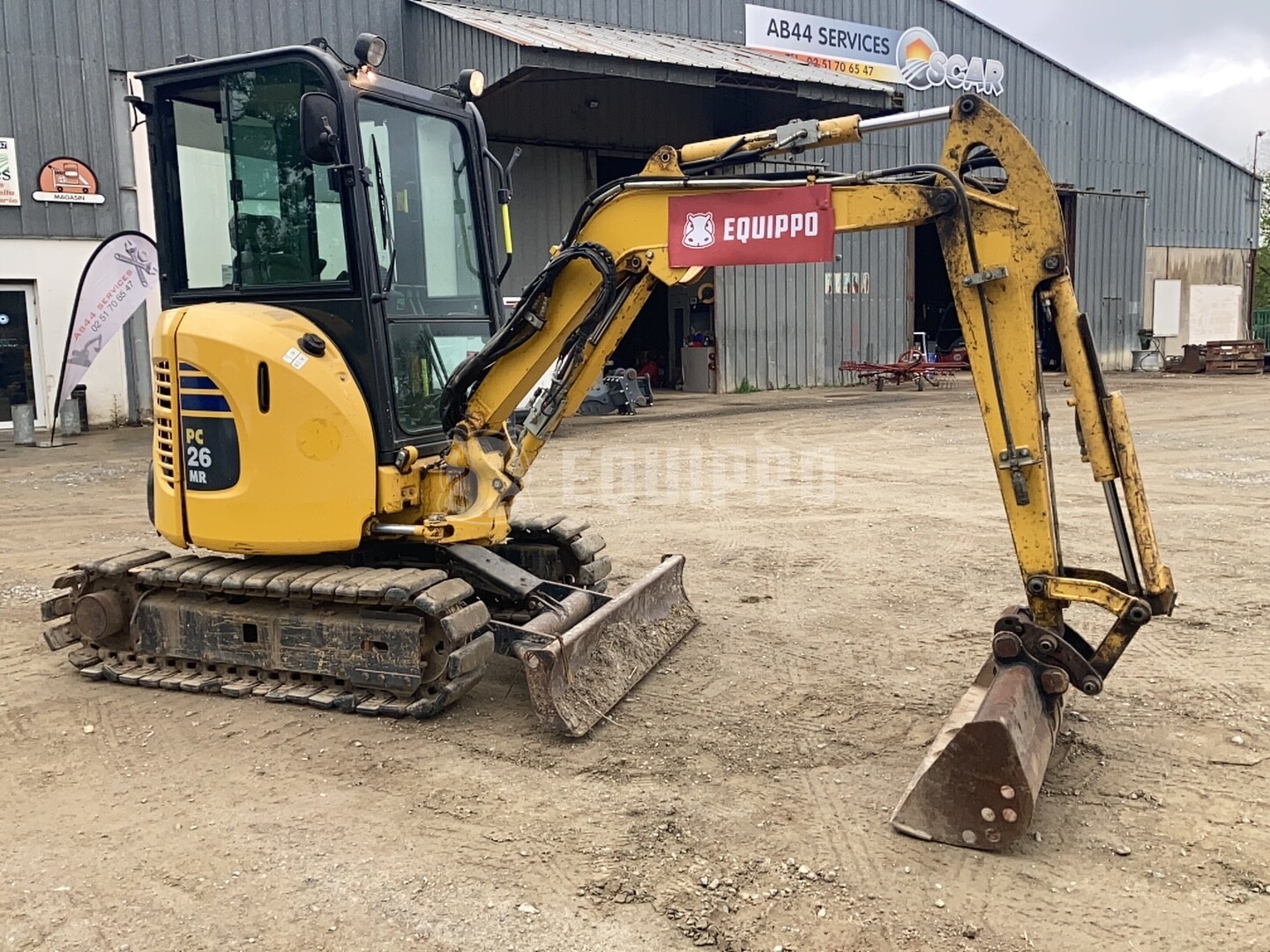 Komatsu PC26MR-3 - - Used Mini Excavator < 7t