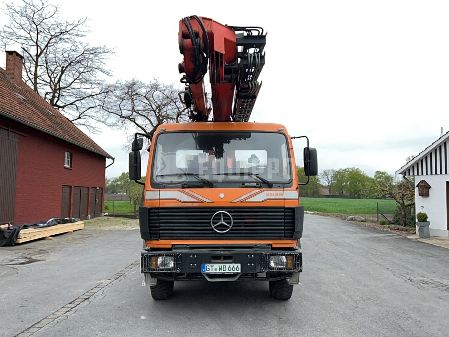 Palfinger PK680 sur un châssis Mercedes-Benz 2629 6x4 de 1994 - - Camion Grue d’Occasion