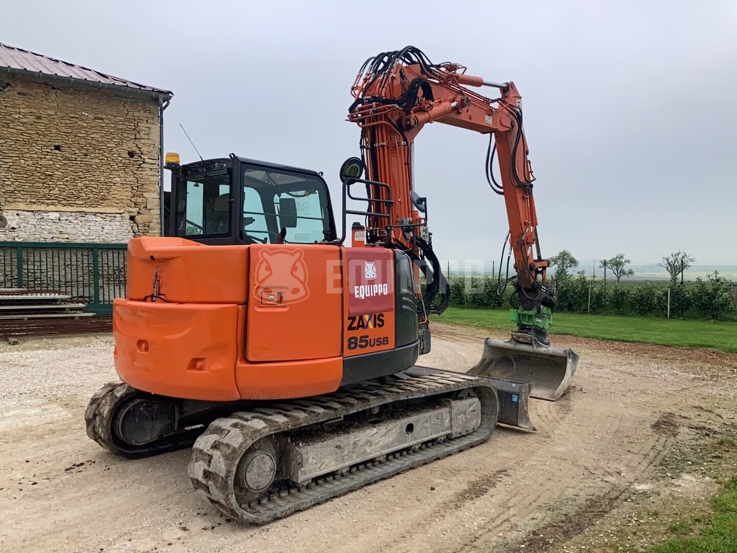 Hitachi ZX85USB-6 - - Used Midi Excavator 7t - 12t