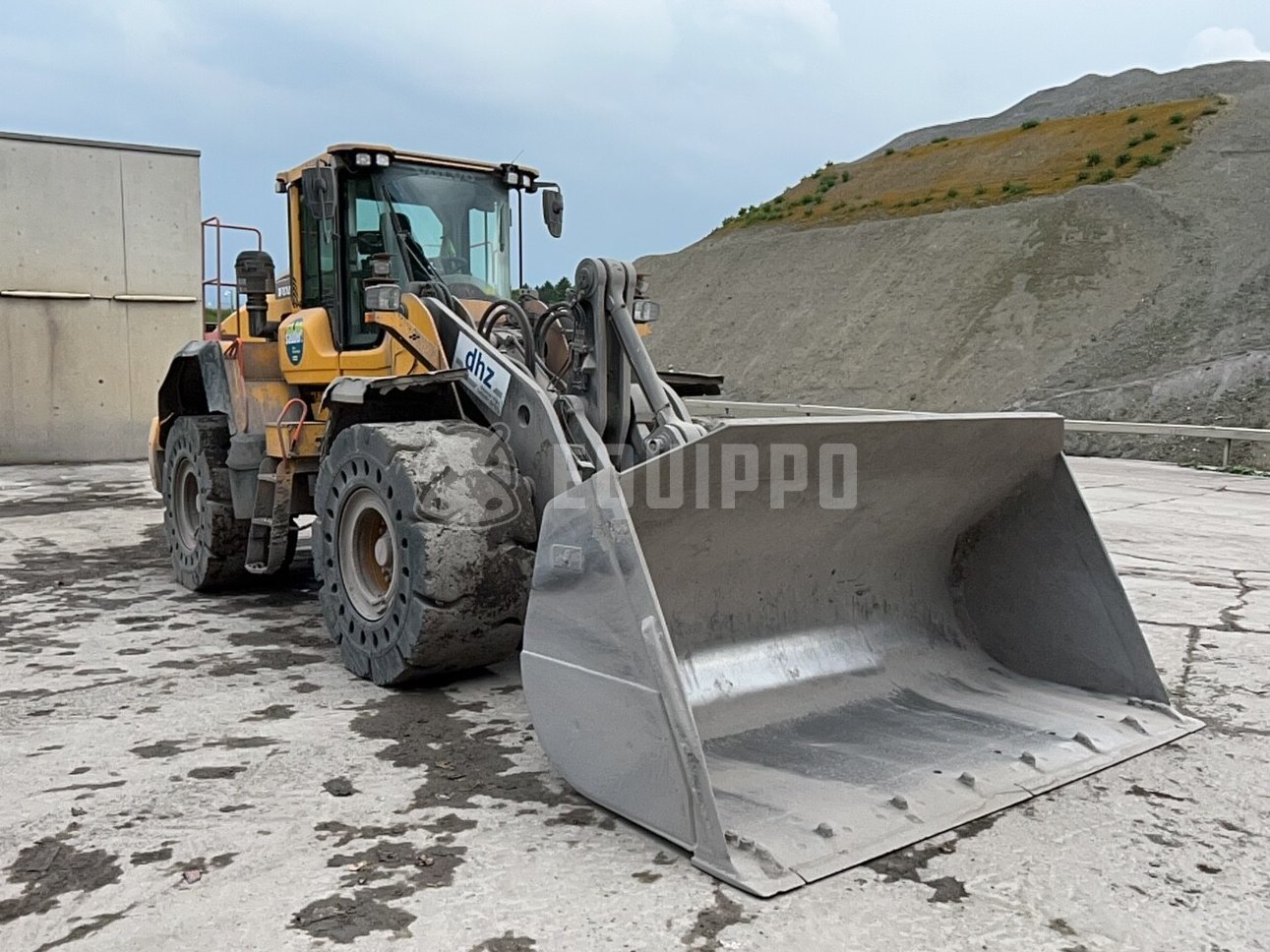 Volvo L180H  - - Used Wheel Loader