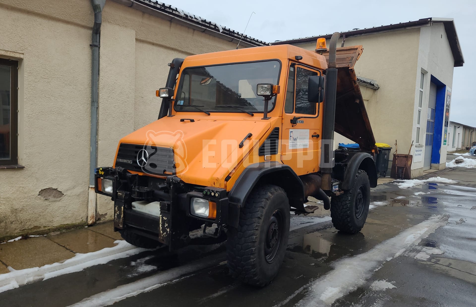 Mercedes-Benz Unimog 418/10  - - Used Commercial Vehicle - Tipper