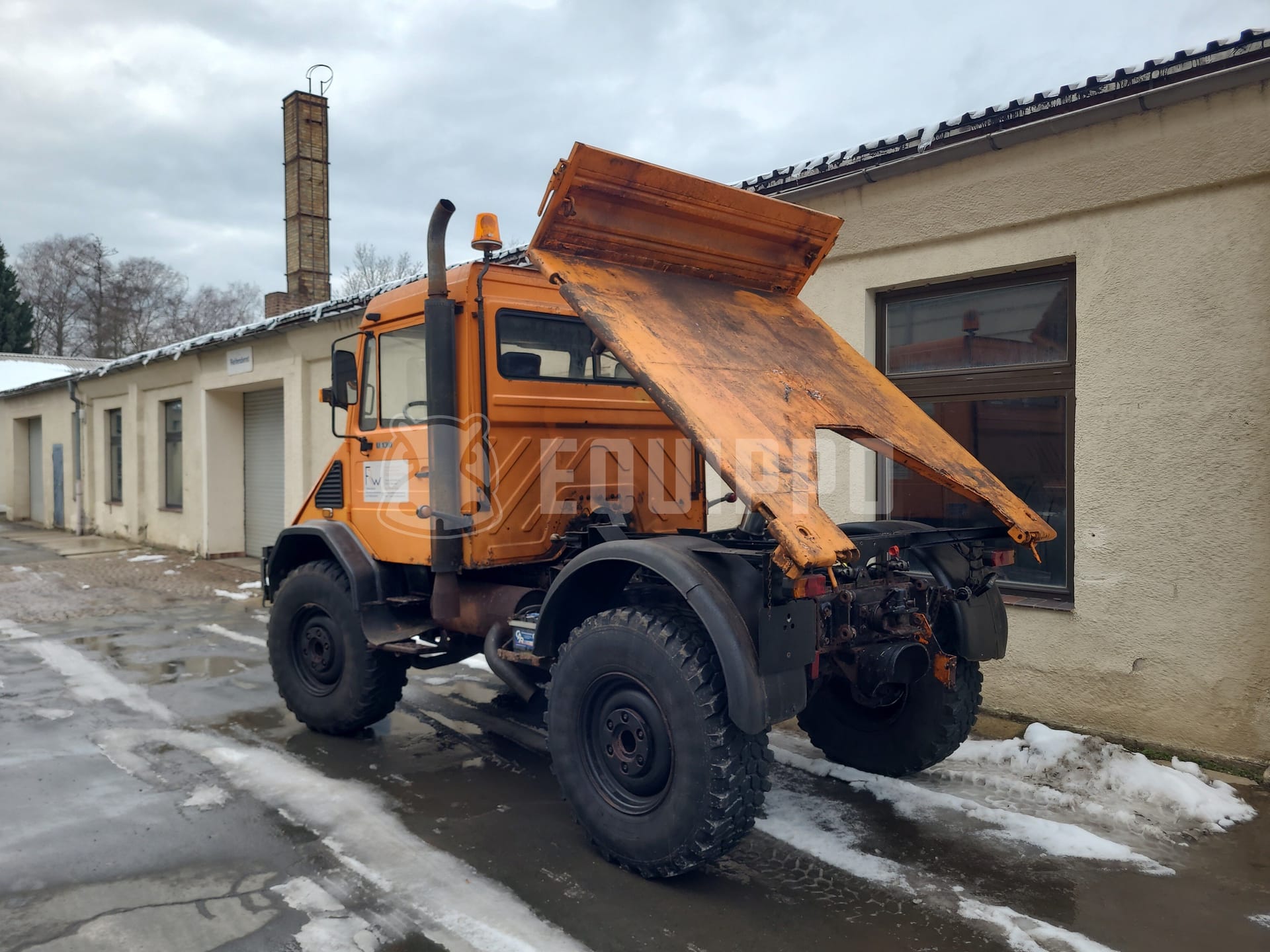 Mercedes-Benz Unimog 418/10  - - Used Commercial Vehicle - Tipper