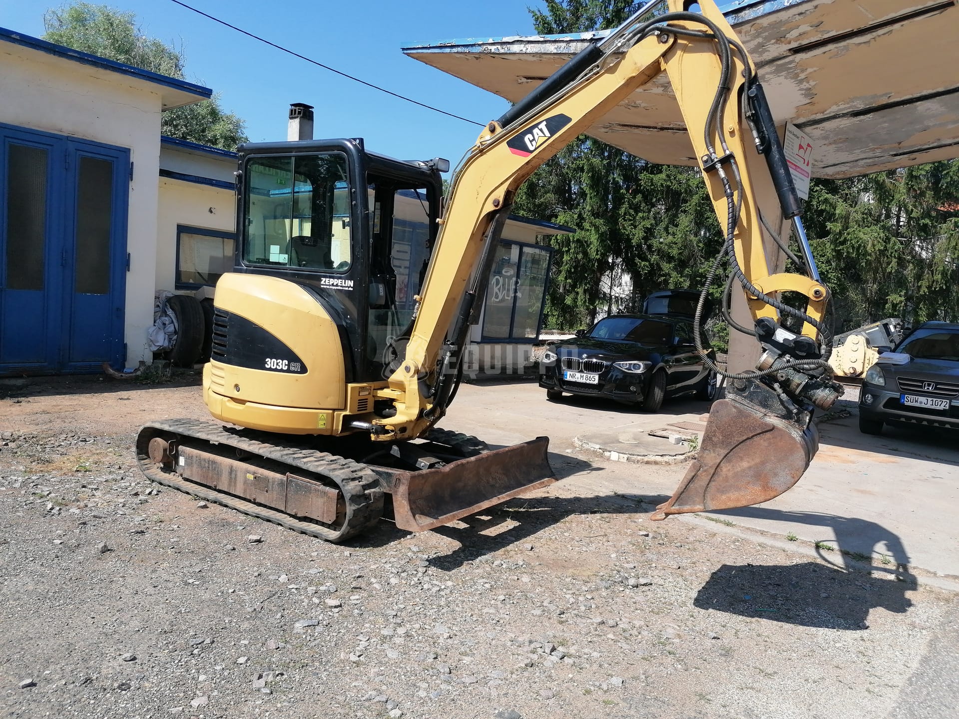 Caterpillar 303C with 3 buckets - - Used Mini Excavator < 7t