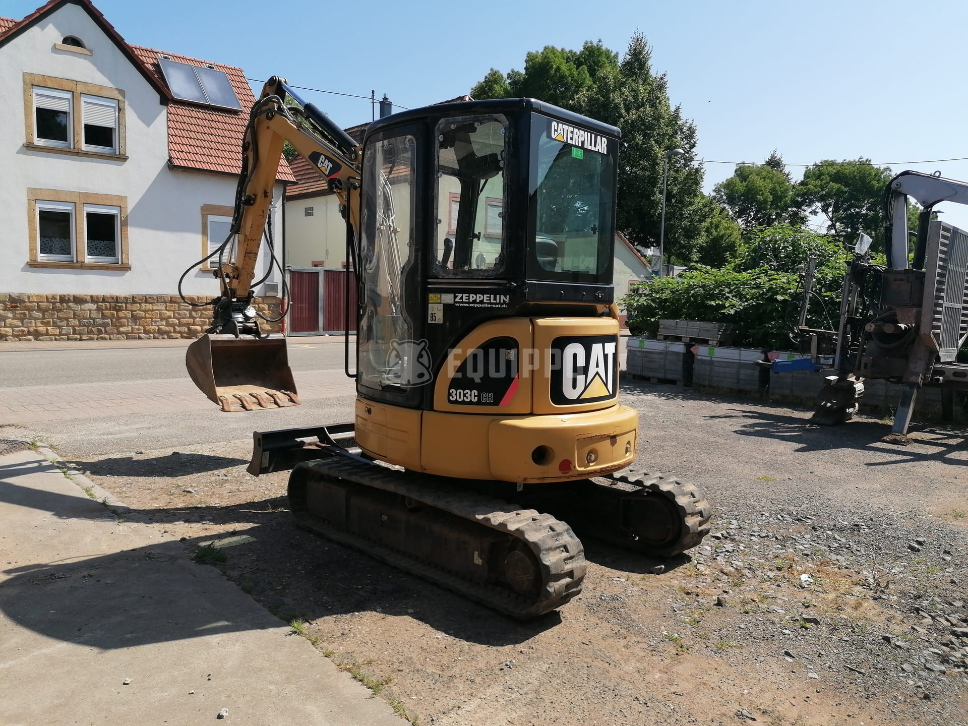 Caterpillar 303C with 3 buckets - - Used Mini Excavator < 7t