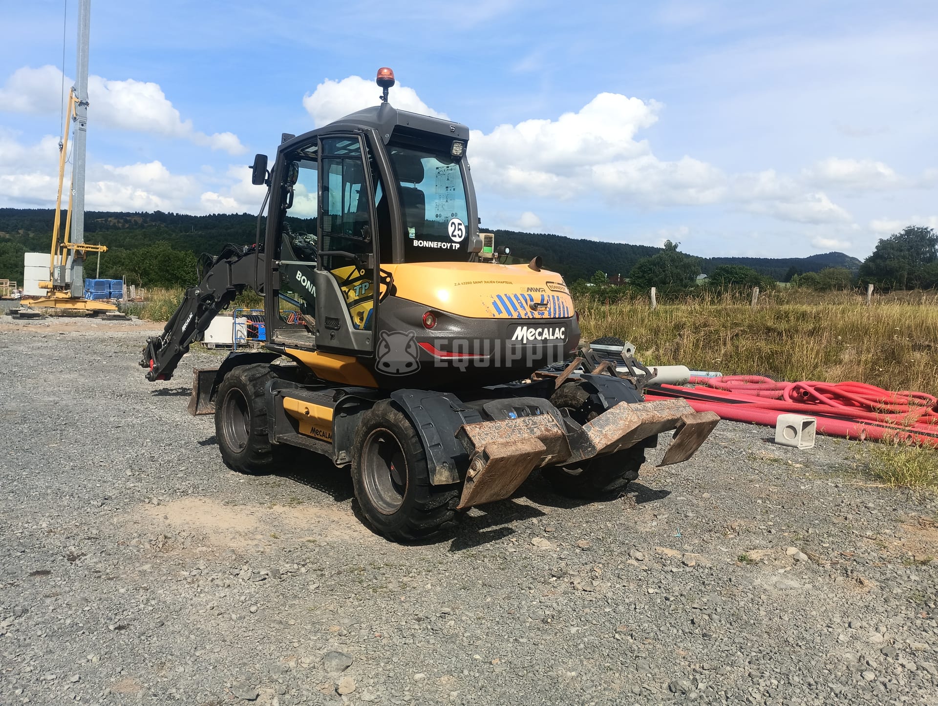 Mecalac 9MWR with 5 buckets - - Used Wheeled Excavator
