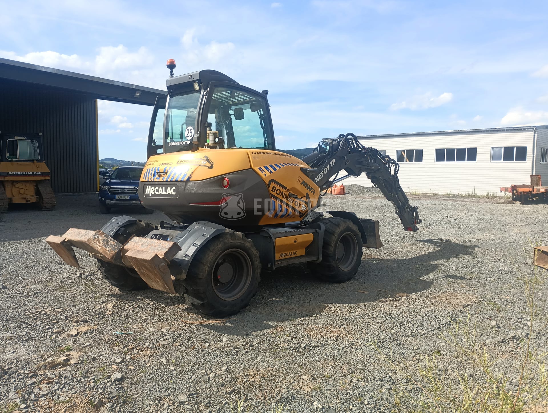Mecalac 9MWR with 5 buckets - - Used Wheeled Excavator