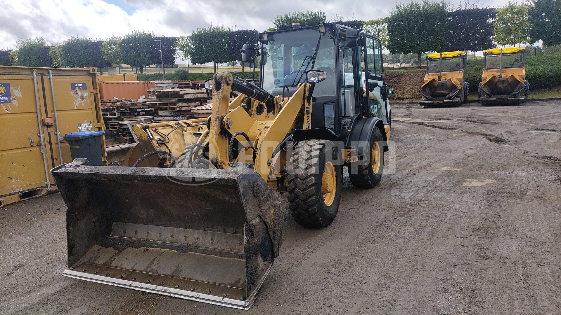 Caterpillar 906H - - Used Wheel Loader