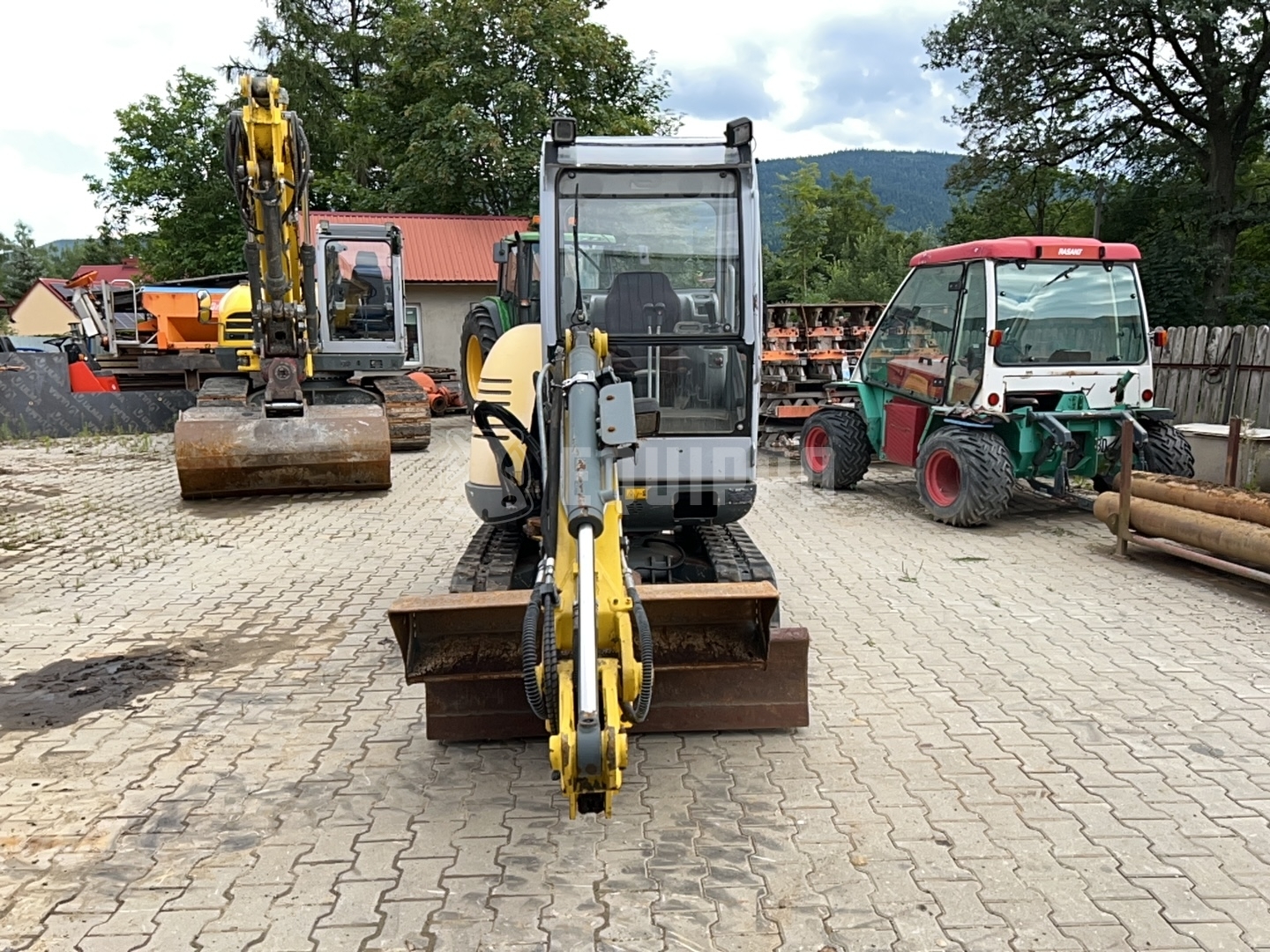 Wacker Neuson 2503 E03-04 - - Used Mini Excavator < 7t
