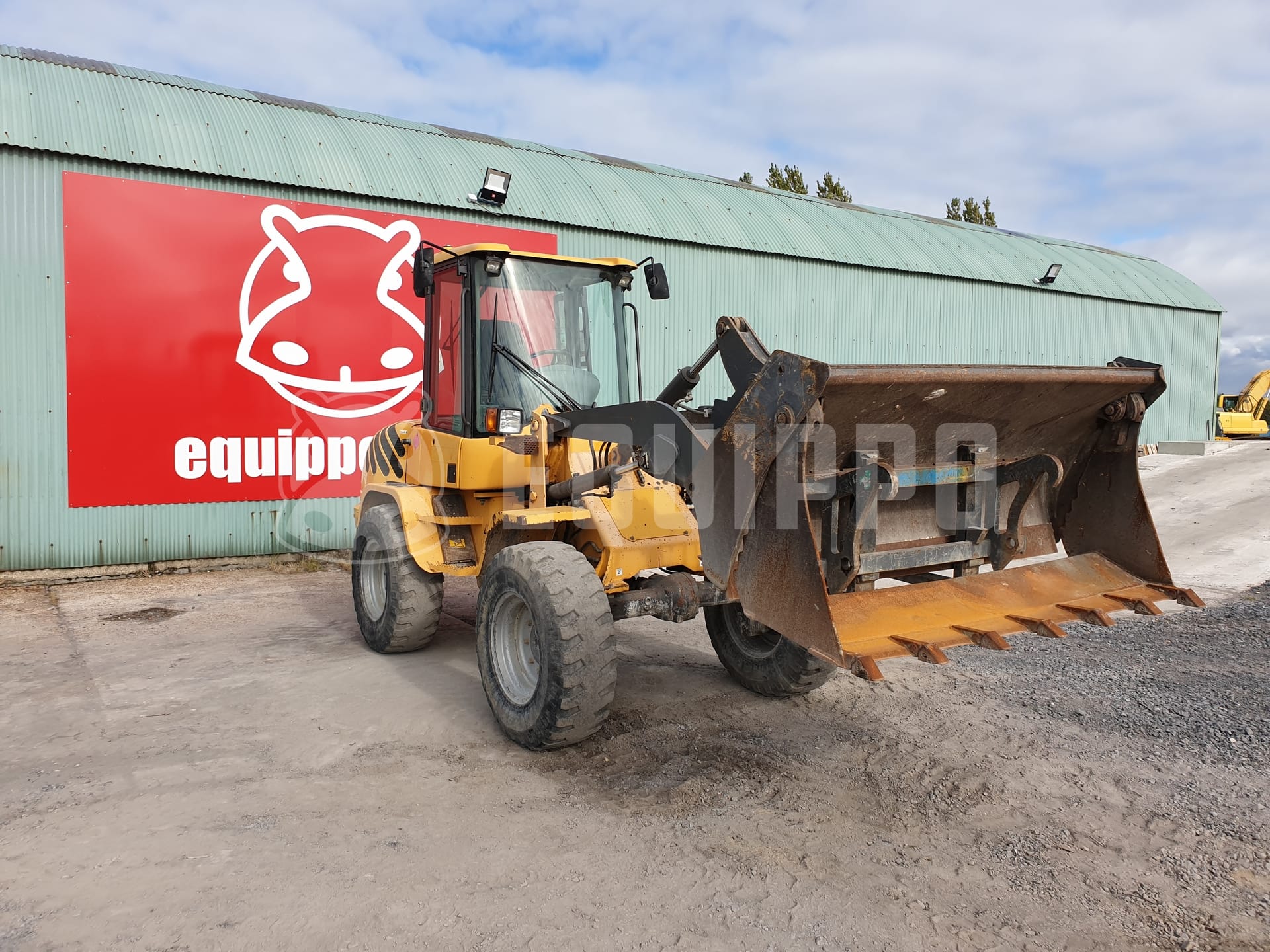 Volvo L30B-Z/X  - - Used Loader