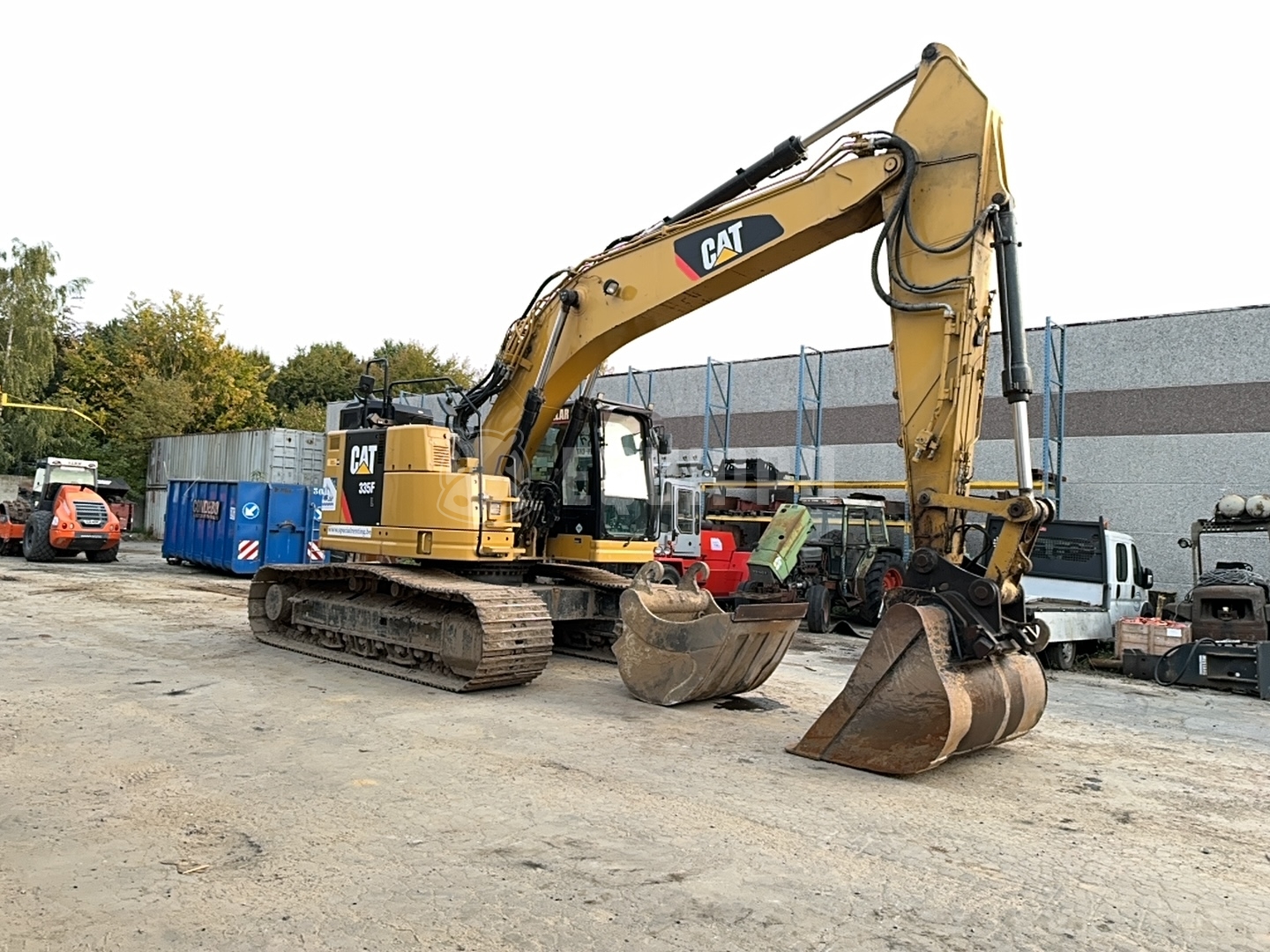 Caterpillar 335F L with 2 buckets - - Used Tracked Excavator