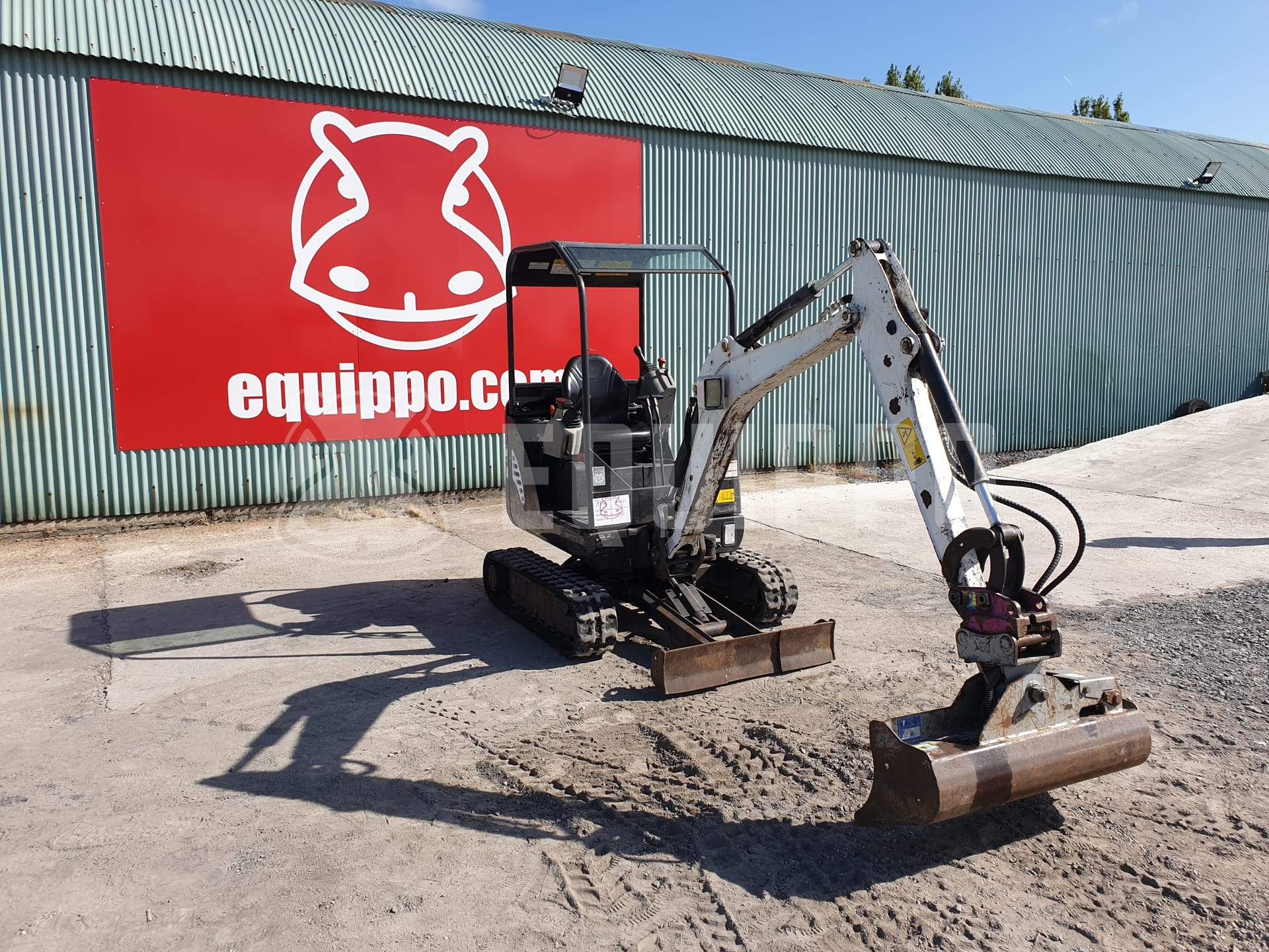 Bobcat E16AEM  - - Used Mini Excavator  < 7t