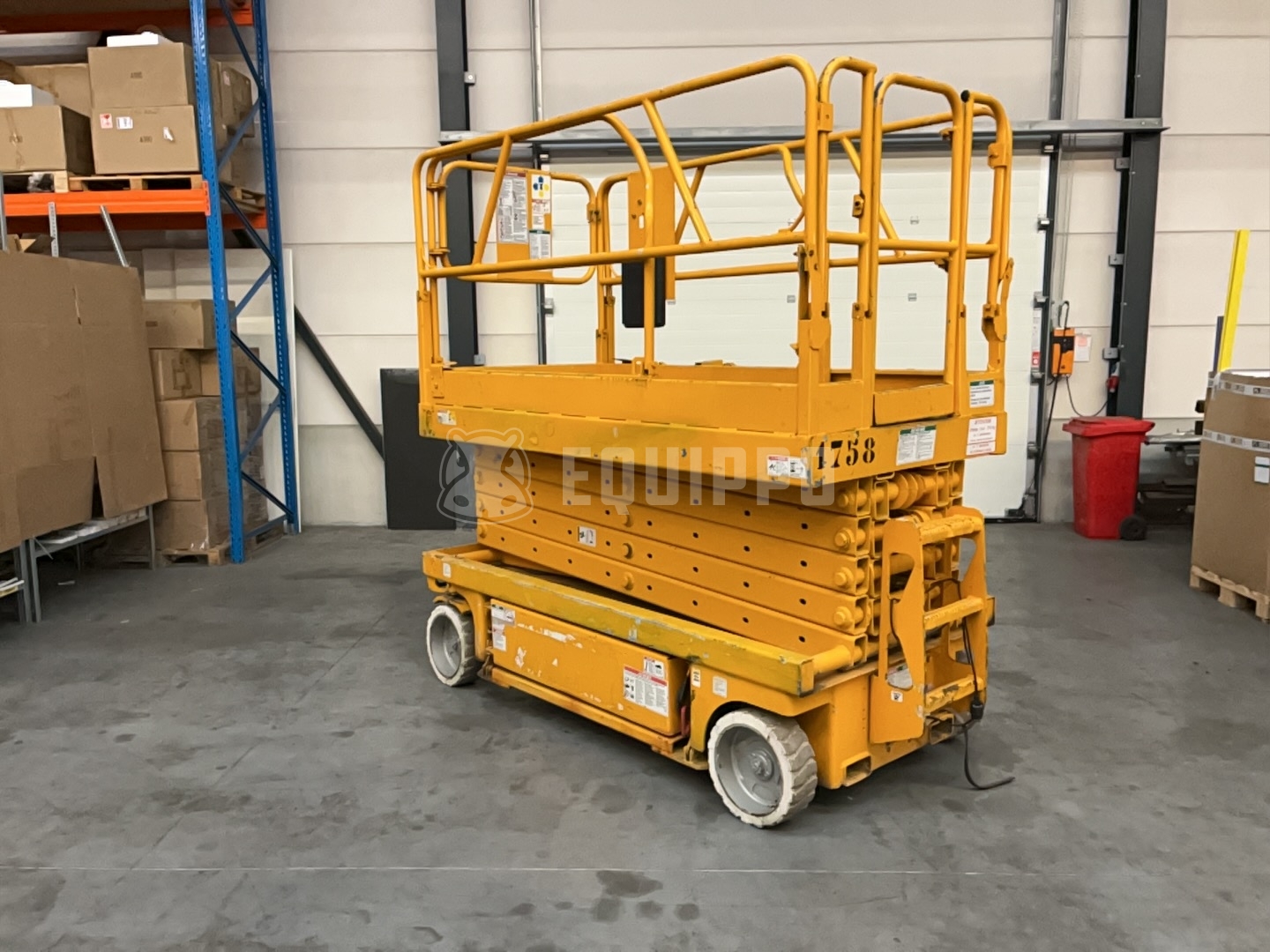 Genie GS-3246 (9.92 meters) - - Used Scissor Lift
