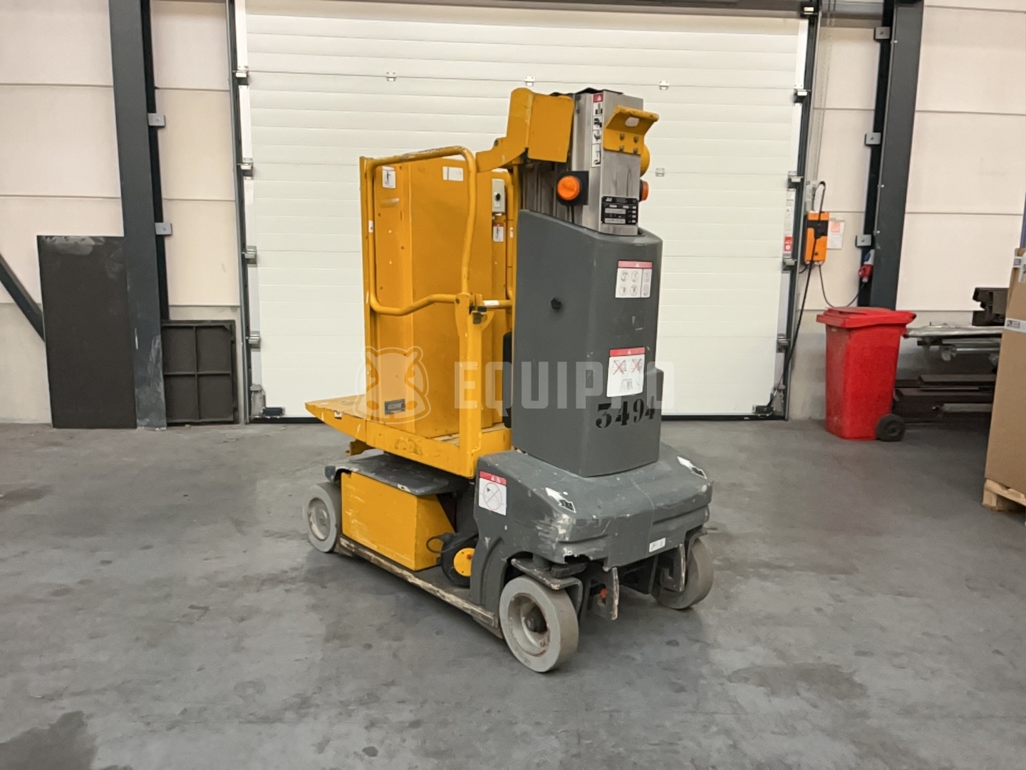 JLG Toucan Duo - - Used Vertical Mast Lift
