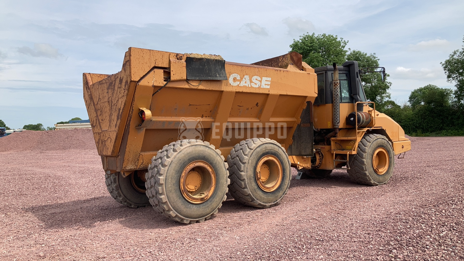 Case 330E  - - Gebrauchte  Knickgelenkter Muldenkipper