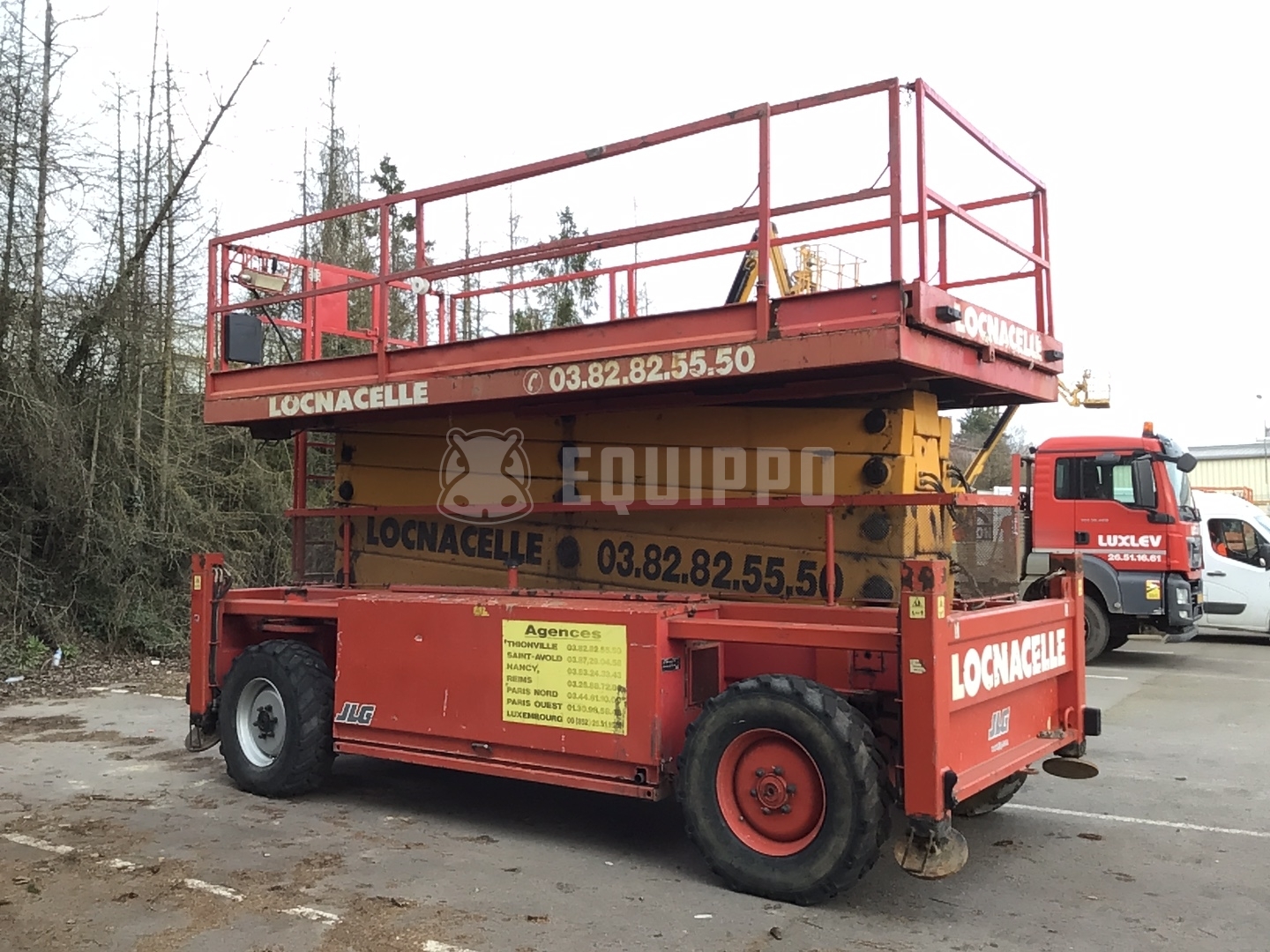 JLG Liftlux 210-25 (23 meters) - - Used Scissor Lift