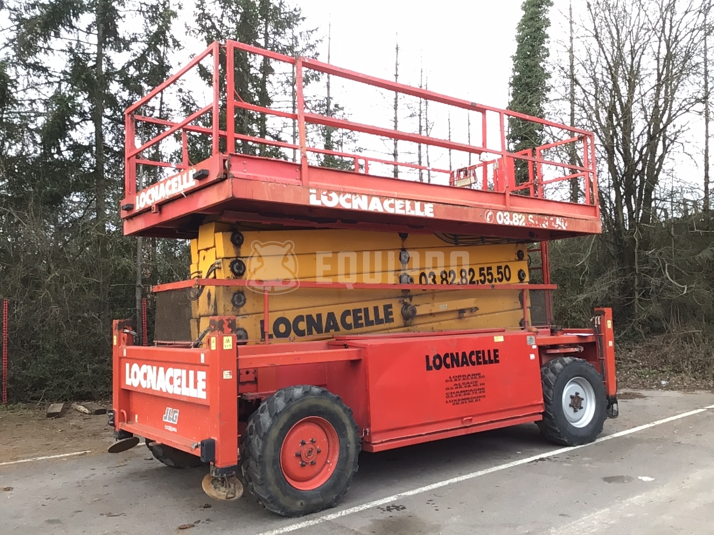 JLG Liftlux 210-25 (23 meters) - - Used Scissor Lift